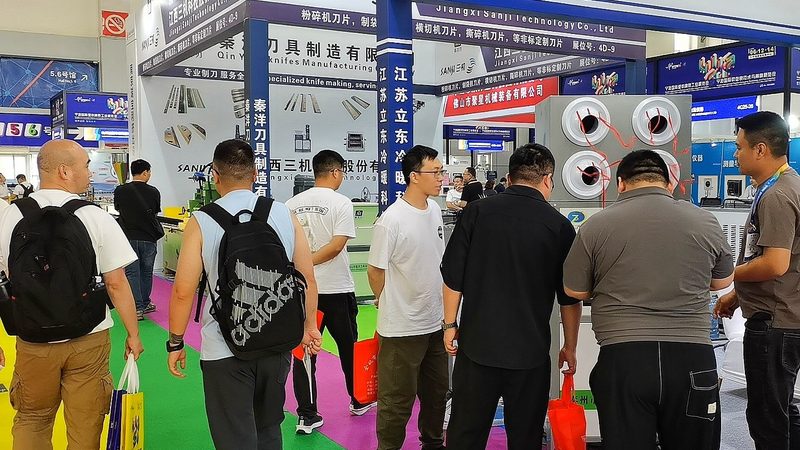 展厅墙面材质选择：如何兼顾美观与实用性