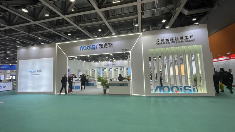 餐饮广告设计效果图主要分为以下几类：